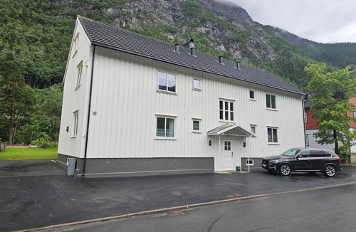 Rjukan Apartment | Sentralt på Rjukan Leilighet 2