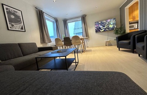 Tromso Apartment | Sentrumsnær leilighet med 5 soverom - Montis