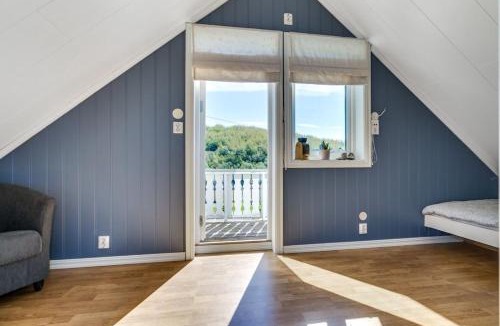 Tverlandet House | Serene Countryside Holiday Home with Fjord Views and blooming Gardens