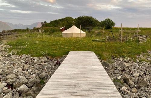 Melbu Other | Siløya Basecamp - Glamping-telt i naturen ved Melbu