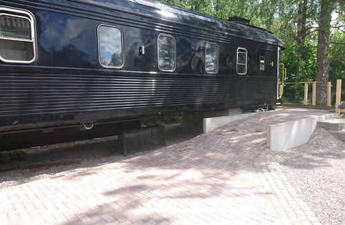 Arjang Hotel | Silleruds Station