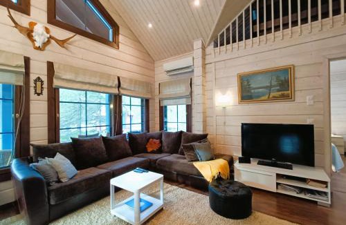 Syote House | Sinikko