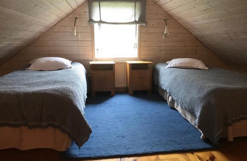 Axvall Bed & Breakfast | Sjöbacken Gård