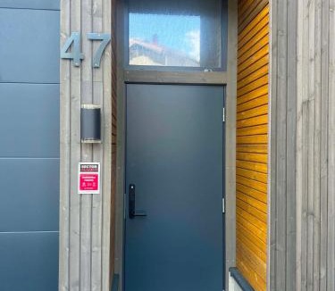 Ulstein Municipality Apartment | Sjøbud i sentrum av ulsteinvik