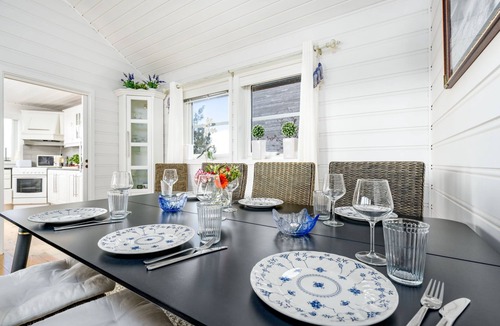 Lammetu House | Sjøbuvågen by Interhome