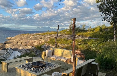 Ballangen House | Sjøhytte med jacuzzi, sauna og panoramautsikt