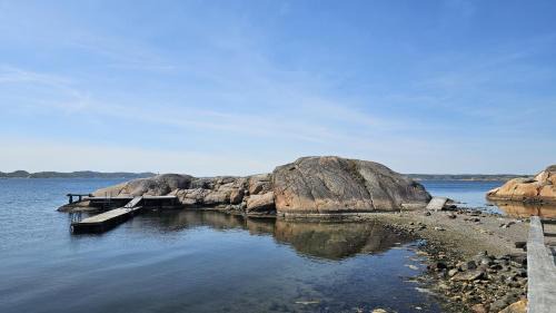 Hjaelteby House | Skärgårdshus bland Bohusläns klippor SE09181