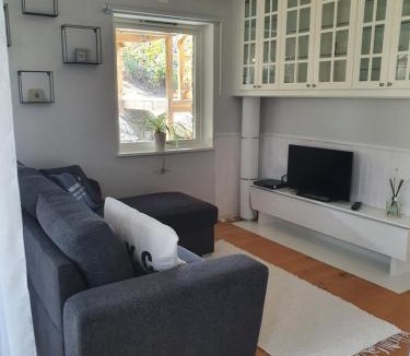 Bohus-Bjorko Apartment | Skärgårdsidyll på Björkö med gångavstånd till havet