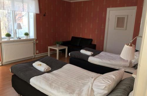 Skarplinge Bed & Breakfast | Skärplinge Gästis B&B
