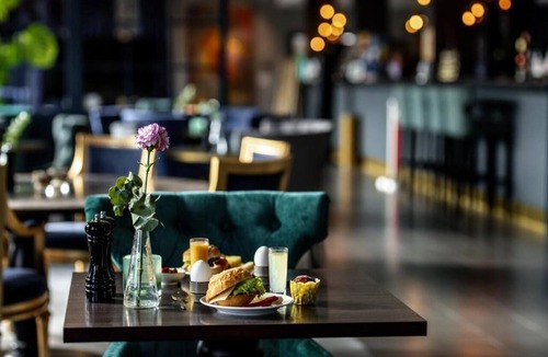 Norra Skara Hotel | Skara Stadscamping & Stugby