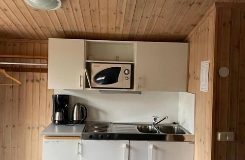 Norra Skara Hotel | Skara Stadscamping & Stugby