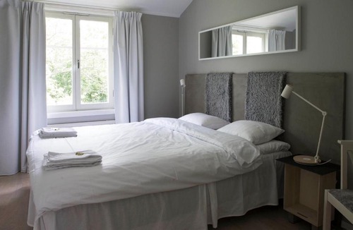 Varmdo Hotel | Skeviks Gård
