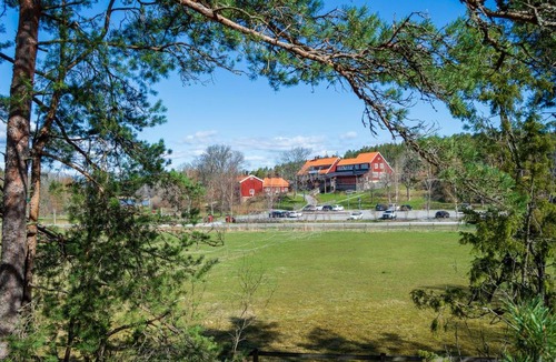Varmdo Hotel | Skeviks Gård