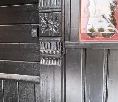 yer Ski Chalet | Ski and Bike-In and Out