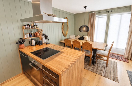 Geilo Apartment | Ski in & ski out - 2 parking spaces