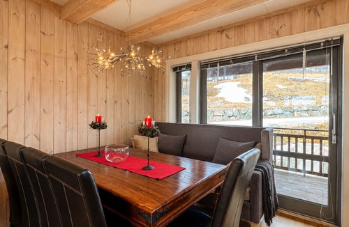 Hol Municipality Apartment | Ski-in/ski-out at Kikut, Geilo – apartment with sauna