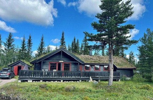 Mælem House | Ski-in/ski-out cabin near Fageråsen in Trysil