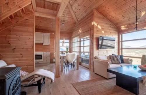 Skulestad House | Ski in ski out close to the skiresort