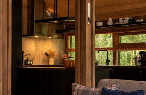 Hol Municipality Cabin | Ski in/Ski out in Geilo – Comfortable Cabin in Vestlia with 3 Bedrooms