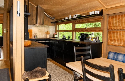 Hol Municipality Cabin | Ski in/Ski out in Geilo – Comfortable Cabin in Vestlia with 3 Bedrooms