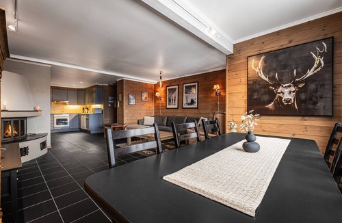 Hemsedal Apartment | Ski in/Ski out in Hemsedal – cozy apartment by Skarsnuten