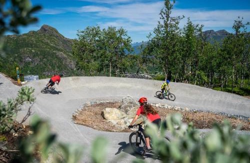 Hemsedal Apartment | Ski in-Ski out with Sauna and Modern Mountain Comfort