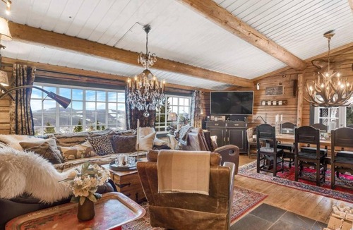 Trysil Ski Chalet | Ski-inout Trysil 4 Bed 4 Bath, Spa