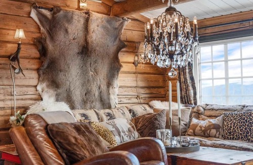 Trysil Ski Chalet | Ski-inout Trysil 4 Bed 4 Bath, Spa