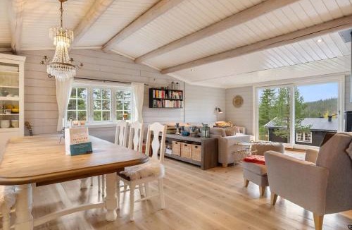 Mælem House | Skilodge 208 with hot tub by Vacation Trysil