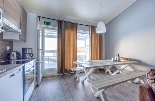Kehys-Kainuu Apartment | Skivillas 28 A 10 Lake view Incl WiFi, Fireplace, Sauna