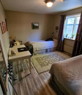 Bredsjo House | Skogsbrynet B&B, Bredsjö Nya Herrgård