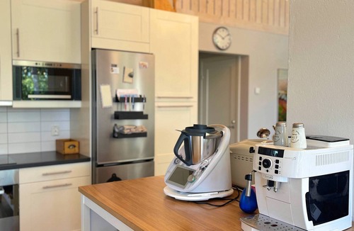 Vissefjaerda House | Skogshem – Exclusive Lakefront Holiday Home in Småland with Raft & Boat