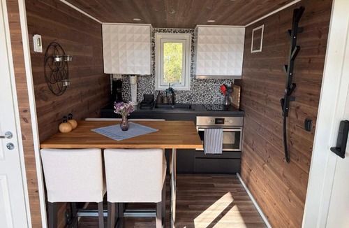 Munkedal House | Skogsviken Guesthouse