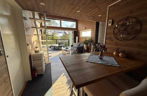 Munkedal House | Skogsviken Guesthouse