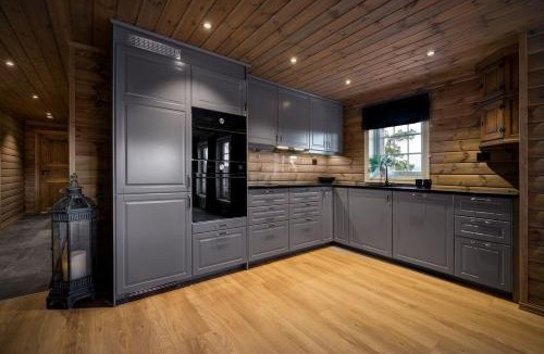 Stryn House | Skyline Lodge