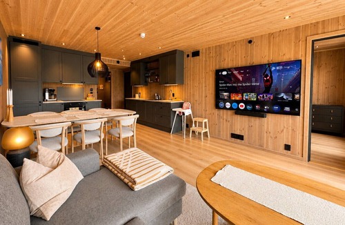 Geilo Apartment | Slåttahølen - new and nice apartment with a central location in downtown Geilo.