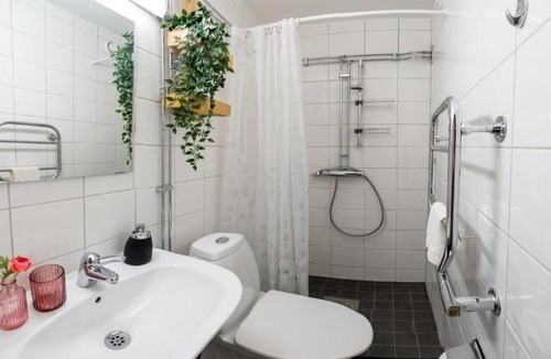 Sodermalm Apartment | Södermalm apartment by the metro and Skinnarviksberget