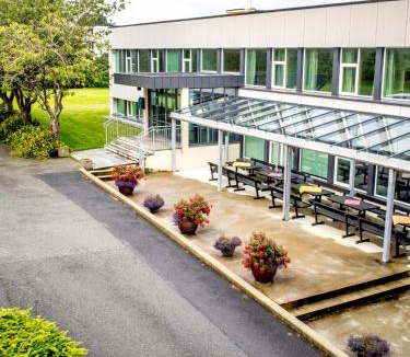 Stavanger Hostel | Solborg Folkehøgskole Hostel