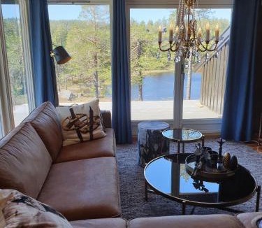Lardal Municipality House | Solhytta Fantastisk beliggenhet! Hytte til leie på Skrim!