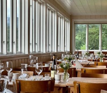Vang Bed & Breakfast | Sommerhotellet