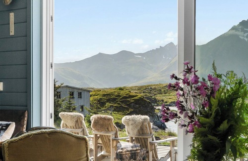 Bostad House | Soulful and unique villa by shore in Lofoten