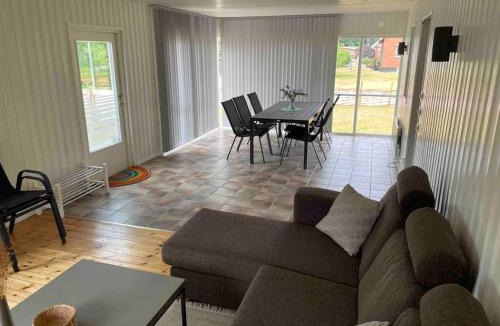 Hestra House | Space to socialize 3km from the peak of Isaberg!