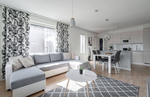 Jyvaskyla Apartment | Spacious 2BR Apt - Sauna & Lake Views