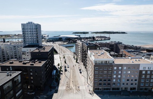 Etelainen District Apartment | Spacious 3-Bedroom Home with Sauna near Helsinki Centre