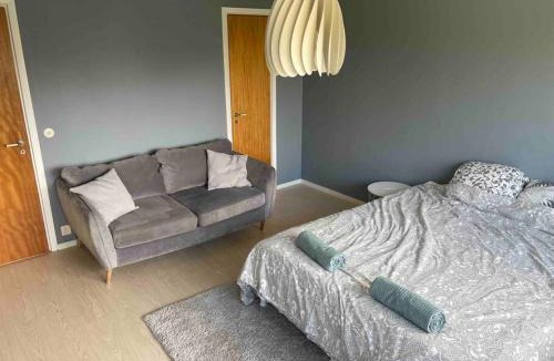 Lundby House | Spacious 4 bedroom with garden - Central location