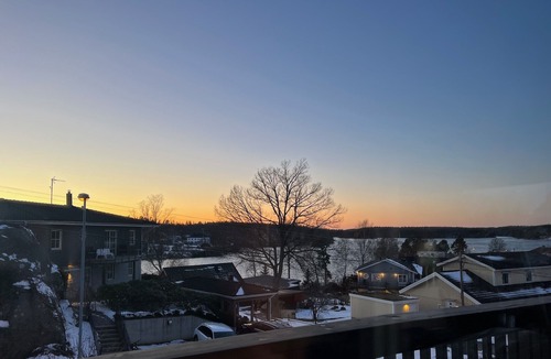 Skrubba House | Spacious 6-bedroom house with lake view and pool outside Stockholm