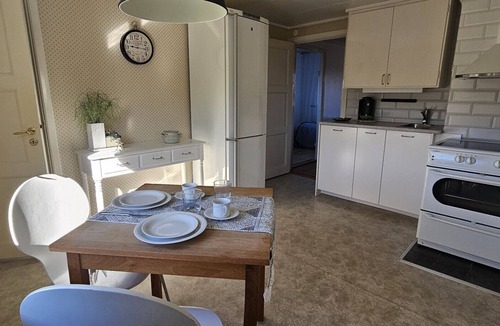 Stenungsund Villa | Spacious and exclusive house in Stenungsund with pool, sauna and close to the sea | SE09109