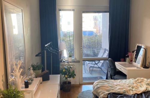 Liljeholmen - Hagersten Apartment | Spacious and Homely Apartment with Patio. Family friendly. Pets Allowed!