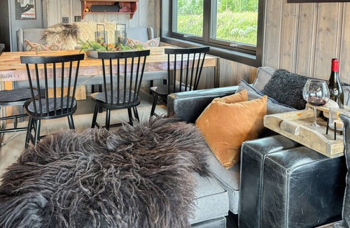 Ustaoset Apartment | Spacious apartment by Hardangervidda National Park