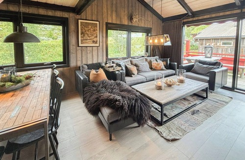Ustaoset Apartment | Spacious apartment by Hardangervidda National Park